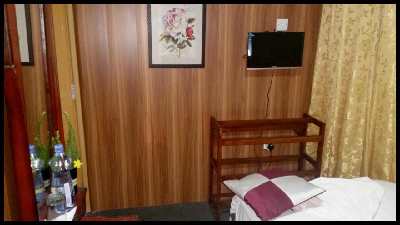 New Happy Inn 努沃勒埃利耶 外观 照片