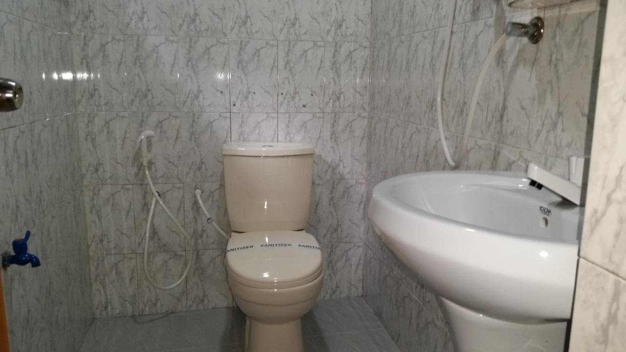 New Happy Inn 努沃勒埃利耶 外观 照片